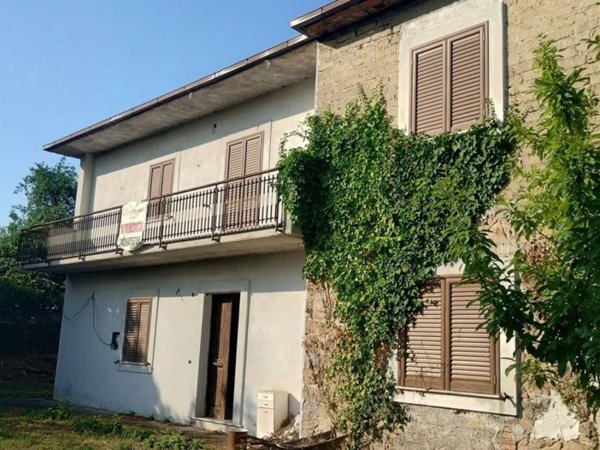 casa indipendente in vendita ad Esperia in zona Monticelli