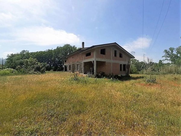 casa indipendente in vendita ad Esperia