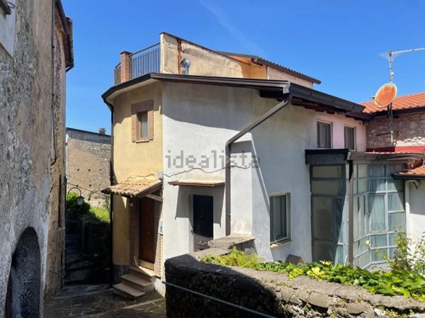 quadrivano in vendita ad Esperia