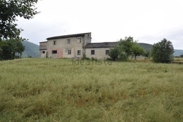 casale in vendita ad Esperia
