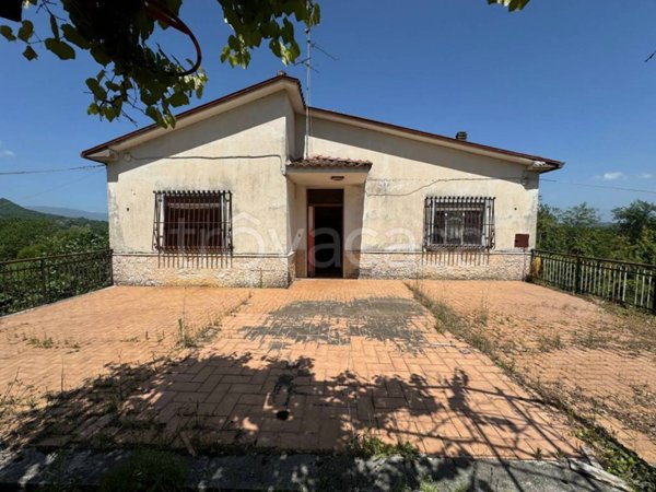 casa indipendente in vendita a Falvaterra