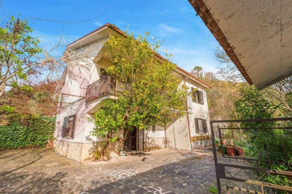 casa indipendente in vendita a Falvaterra
