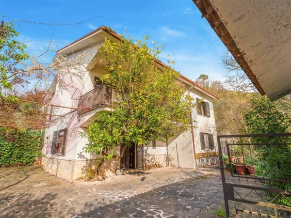 casa indipendente in vendita a Falvaterra