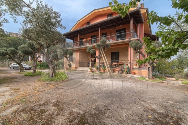 casa indipendente in vendita a Falvaterra
