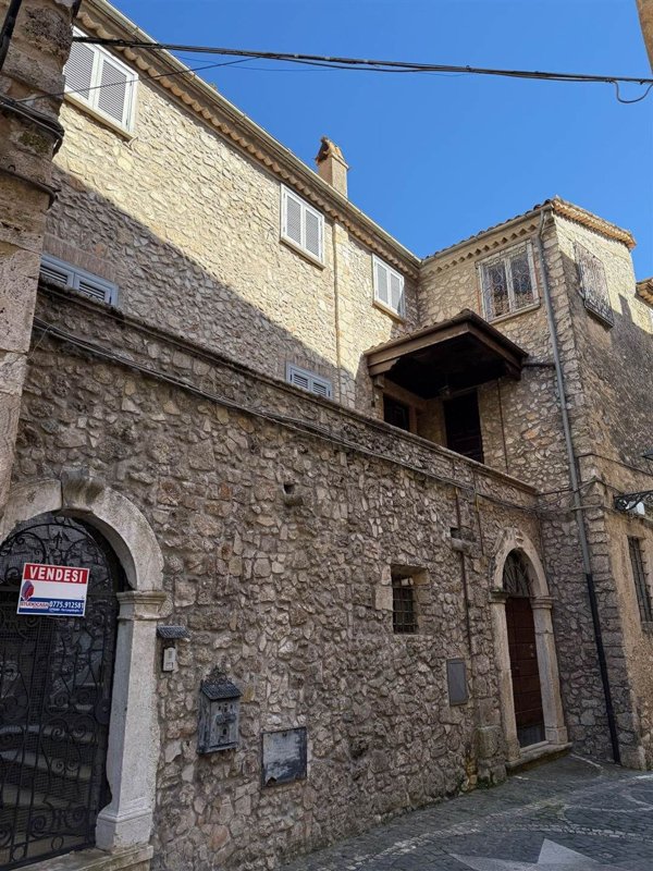 appartamento in vendita a Falvaterra