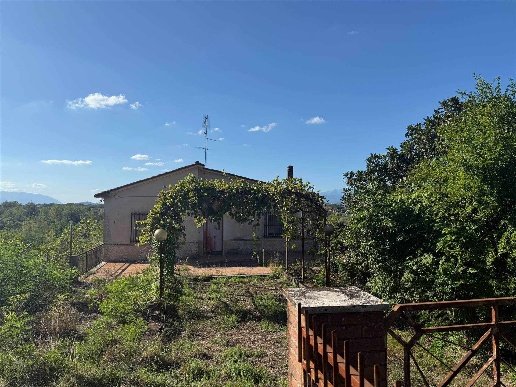 casa indipendente in vendita a Falvaterra