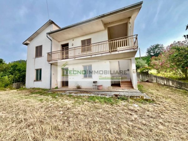 casa indipendente in vendita a Falvaterra