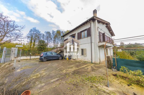 casa indipendente in vendita a Ferentino