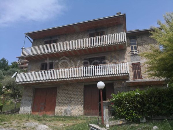 casa indipendente in vendita a Ferentino