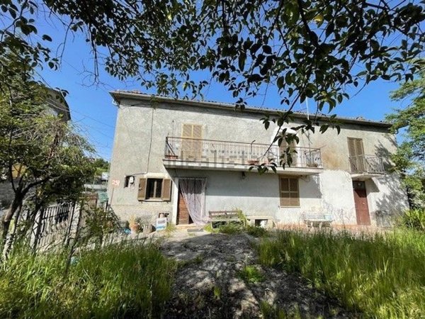 casa indipendente in vendita a Ferentino