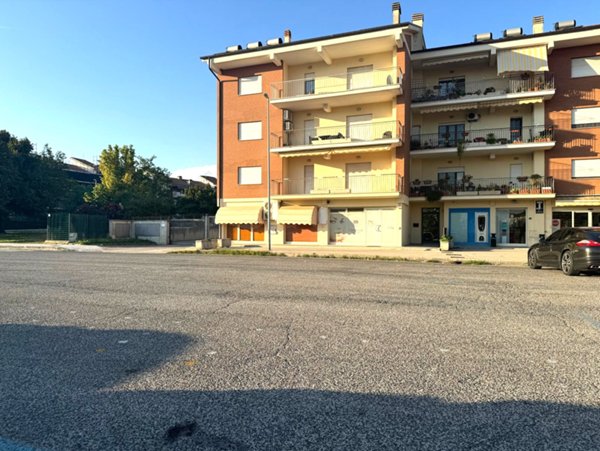locale commerciale in vendita a Ferentino