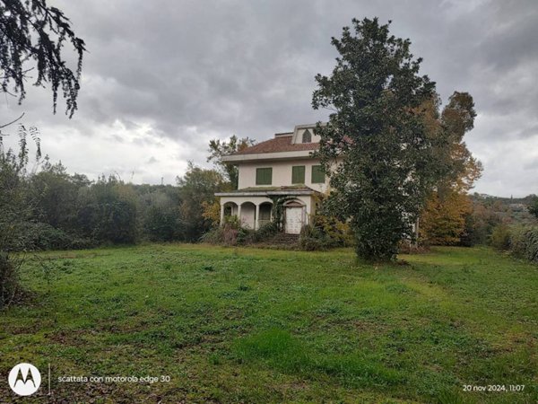 casa indipendente in vendita a Ferentino