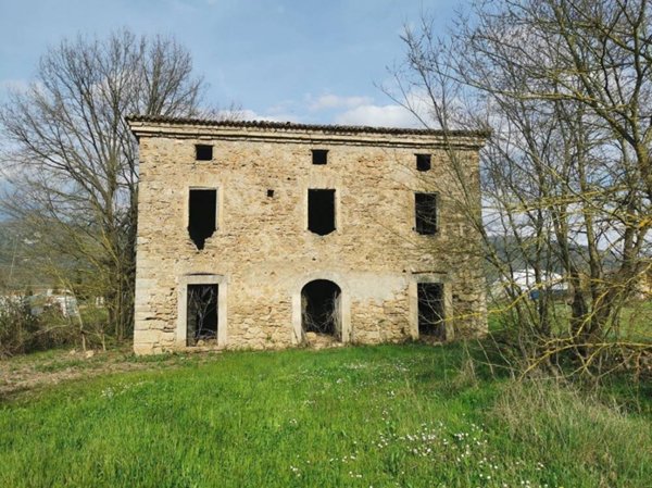 casa indipendente in vendita a Ferentino