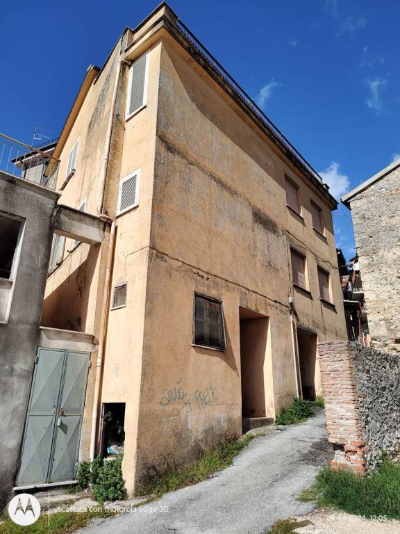 casa indipendente in vendita a Ferentino
