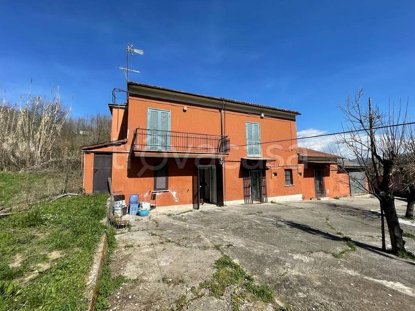 casa indipendente in vendita a Ferentino