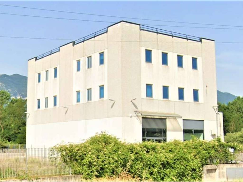 locale commerciale in vendita a Ferentino