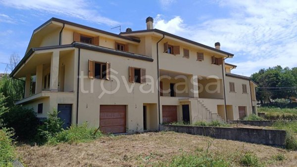 casa indipendente in vendita a Ferentino