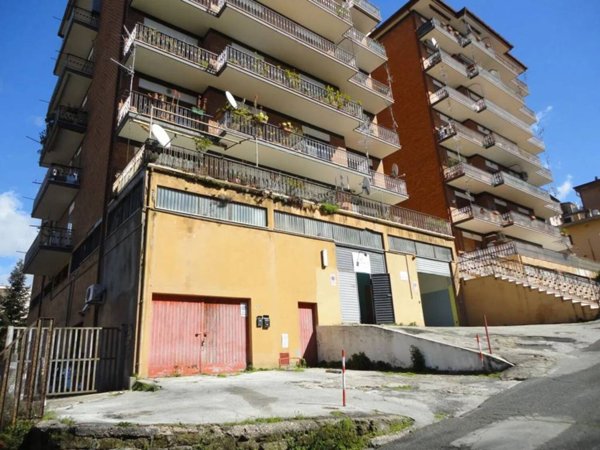 negozio in vendita a Ferentino