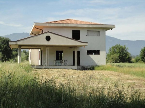 casa indipendente in vendita a Ferentino