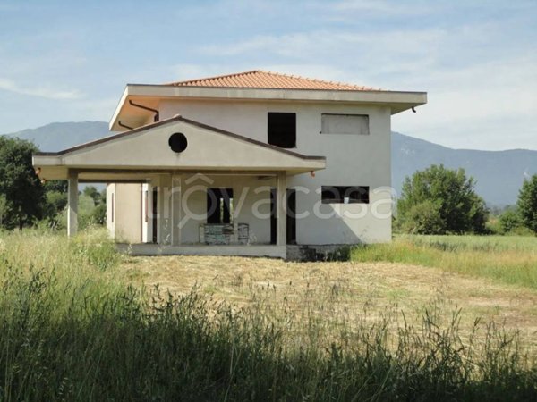 casa indipendente in vendita a Ferentino