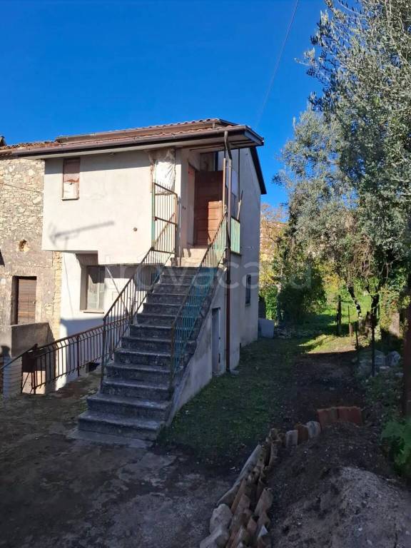 casa indipendente in vendita a Ferentino