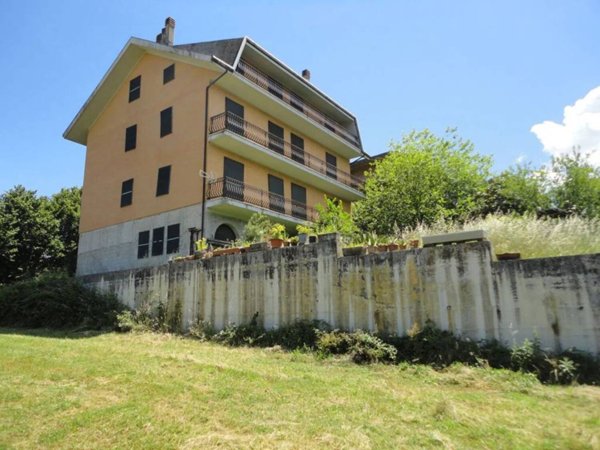 casa indipendente in vendita a Ferentino