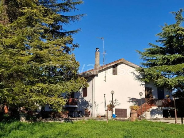 casa indipendente in vendita a Ferentino