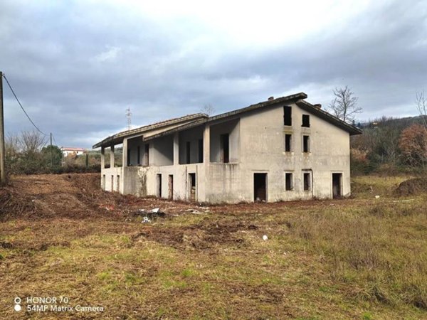 casa indipendente in vendita a Ferentino