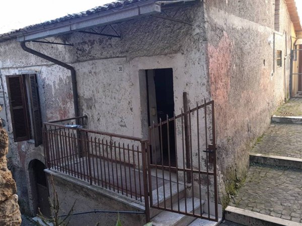 casa indipendente in vendita a Ferentino