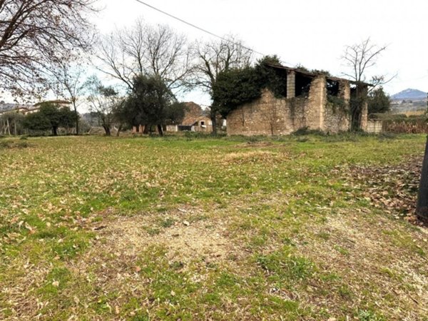 casa indipendente in vendita a Ferentino