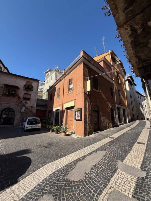 casa indipendente in vendita a Ferentino