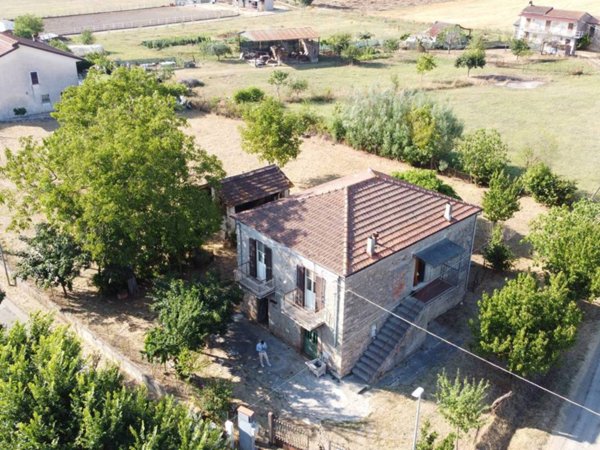 casa indipendente in vendita a Ferentino