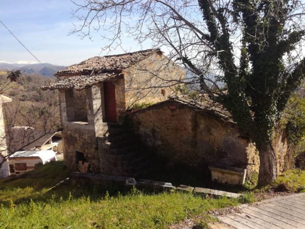 casa indipendente in vendita a Ferentino