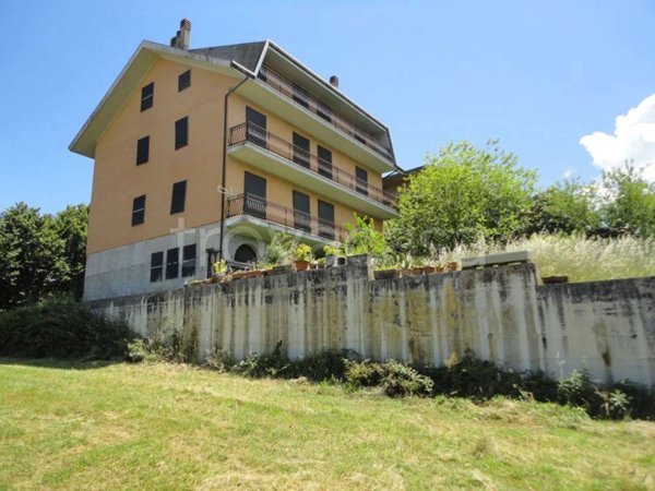 casa indipendente in vendita a Ferentino
