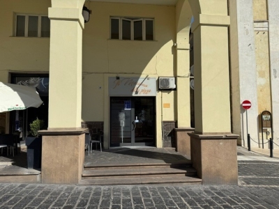 negozio in vendita a Ferentino