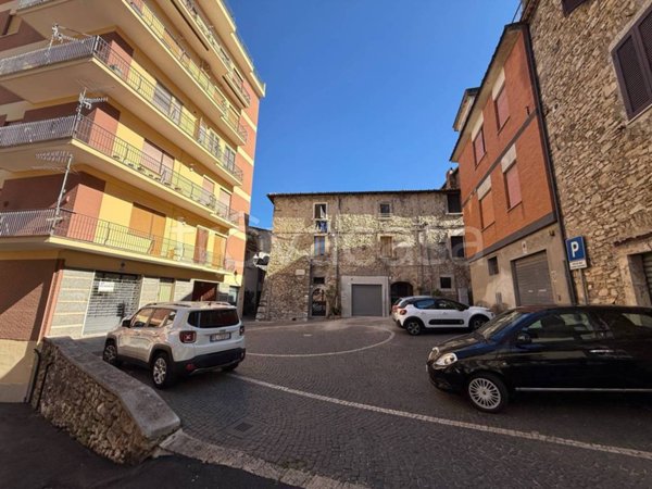 casa semindipendente in vendita a Ferentino