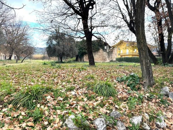 casa indipendente in vendita a Ferentino