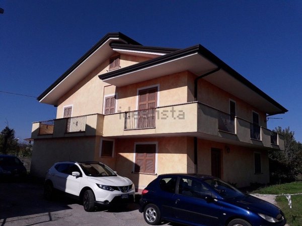 casa indipendente in vendita a Ferentino