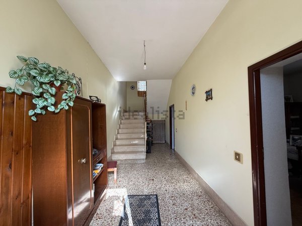casa indipendente in vendita a Ferentino