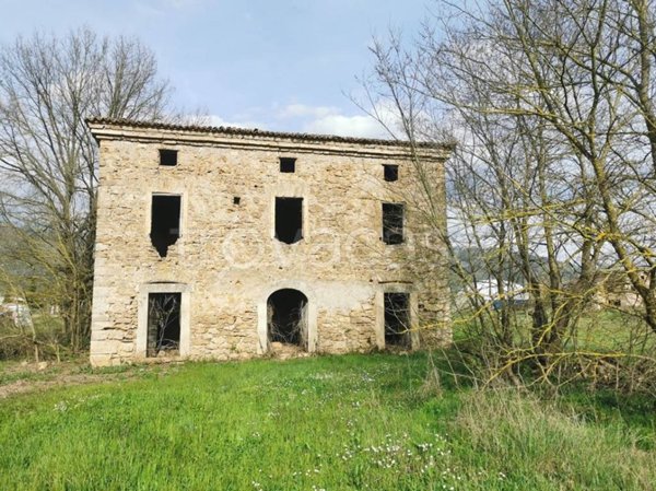 casa indipendente in vendita a Ferentino