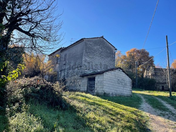 casa indipendente in vendita a Ferentino