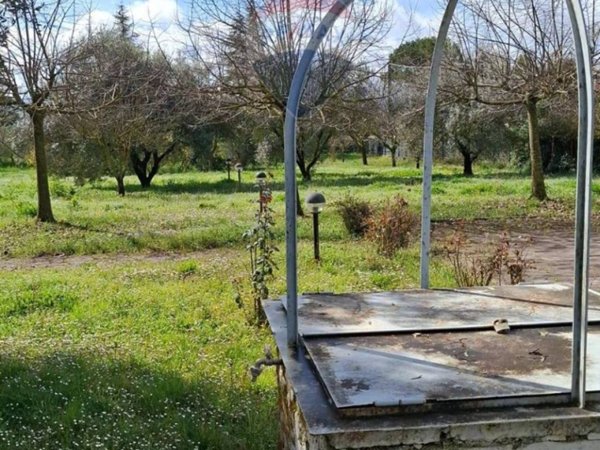 casa indipendente in vendita a Ferentino