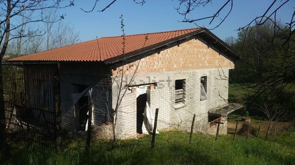 casa indipendente in vendita a Ferentino