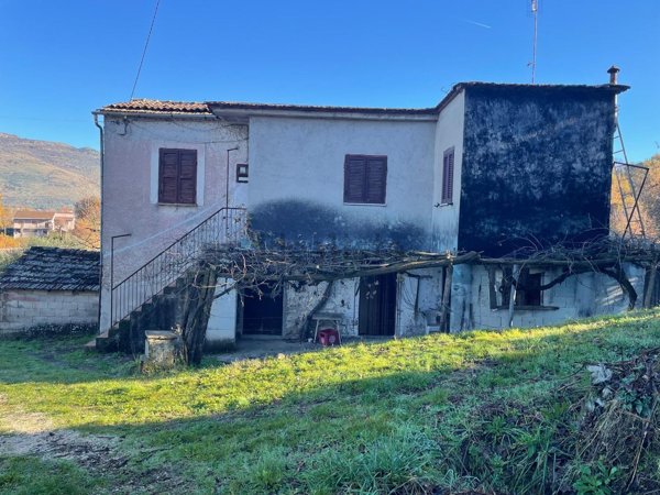 casa indipendente in vendita a Ferentino