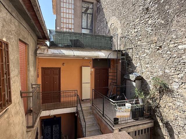 casa indipendente in vendita a Ferentino