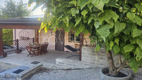 casa indipendente in vendita a Ferentino