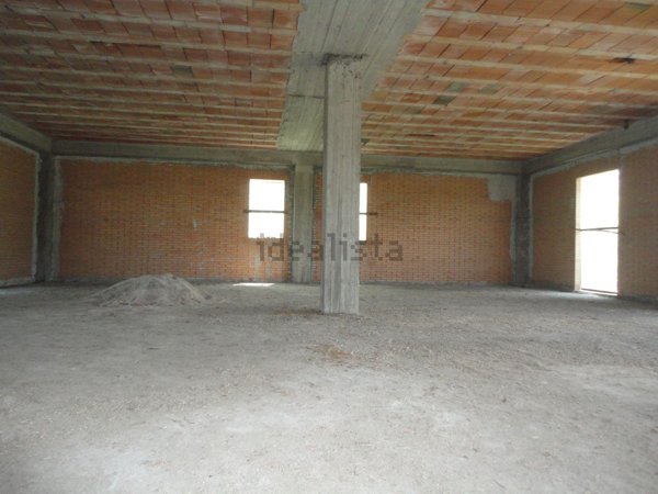 casa indipendente in vendita a Ferentino