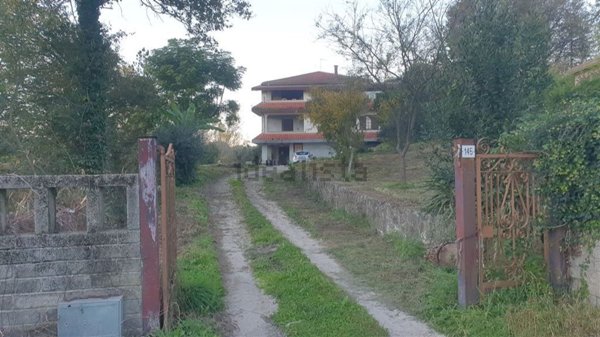 casa indipendente in vendita a Ferentino
