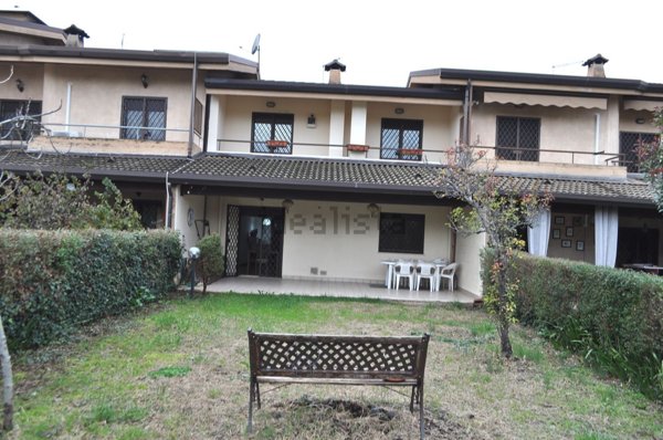 casa indipendente in vendita a Ferentino