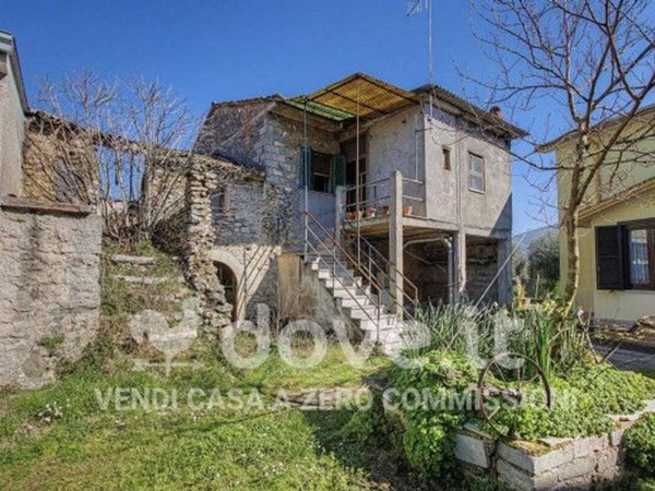 casa indipendente in vendita a Ferentino
